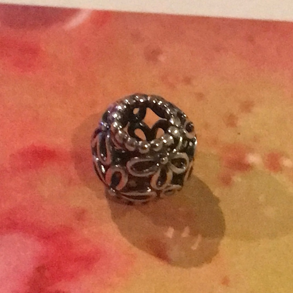 Hollow flower pandora charm